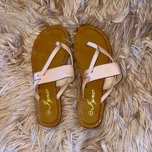 NWT! Jynx Women’s Boho Apple Sandal